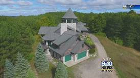 Amazing Northern Michigan Homes: Cedar Rustic Retreat