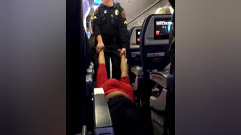 Promo Image: Caught On Camera: Woman&#8217;s Dramatic Delta Flight Exit In Detroit