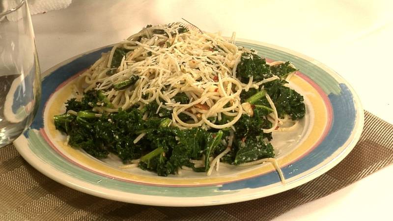 Promo Image: Spaghetti Aglio e Olio with Lots of Kale