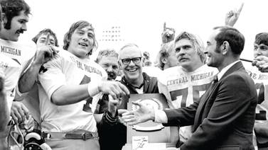 CMU and SEC legend Roy Kramer to be honored by NFF during induction ceremony in December 
