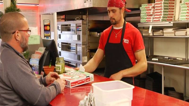 Promo Image: Traverse City Pizza Businesses Busy With Pre-Thanksgiving Meals