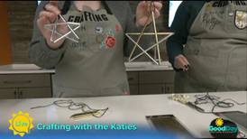 Crafting with the Katies: DIY Some Paper Straw Stars for Your NYE Party!