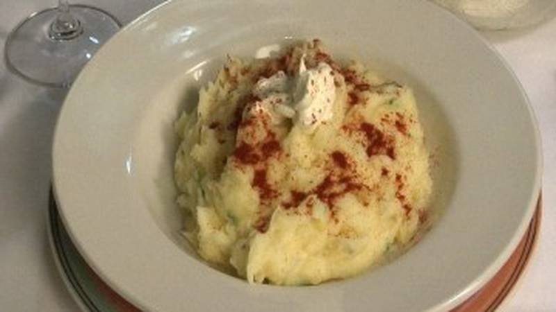 Promo Image: Sour Cream Mashed Potatoes with Paprika