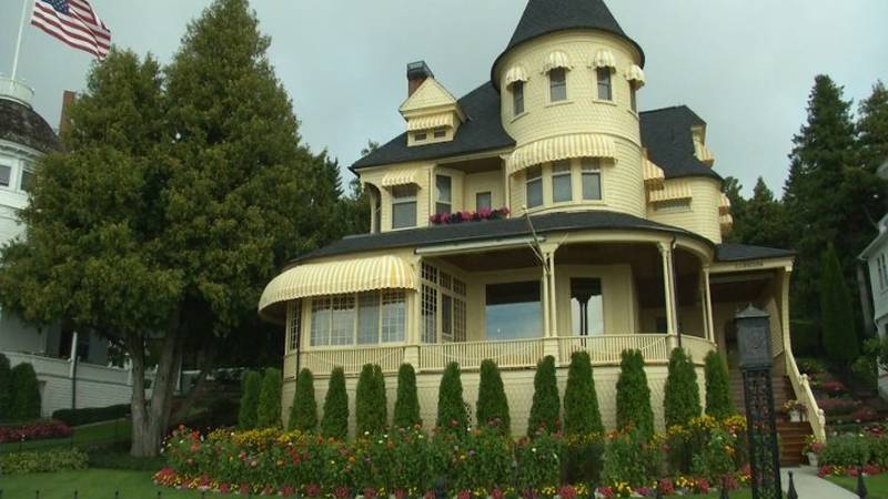 Promo Image: Amazing Northern Michigan Homes: Mackinac Island West Bluff Victorian