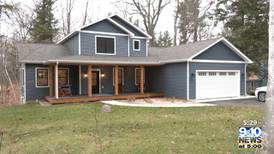 Amazing Northern Michigan Homes: Quiet, Private Home in Grand Traverse County