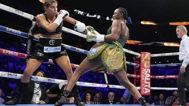 Michigan Boxer Claressa Shields Easily Beats Maricela Corenjo to Defend Title
