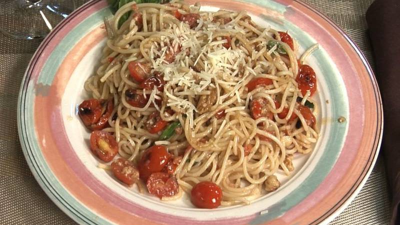 Promo Image: Spaghetti with Tomatoes and Walnut Pesto