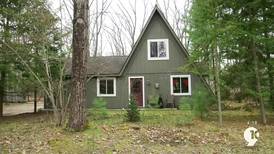 Amazing Northern Michigan Homes: Cozy Home in the Woods of Grand Traverse County