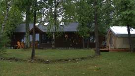 Amazing Northern Michigan Homes: Elk Lake Vintage Retreat
